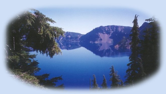Nature retreat in southern oregon: cabins, tree houses, vacation rentals near crater lake national park, national wildlife refuges, klamath basin birding trails, hiking trails in the winema and rogue national forests, as well as crater lake national park in oregon.